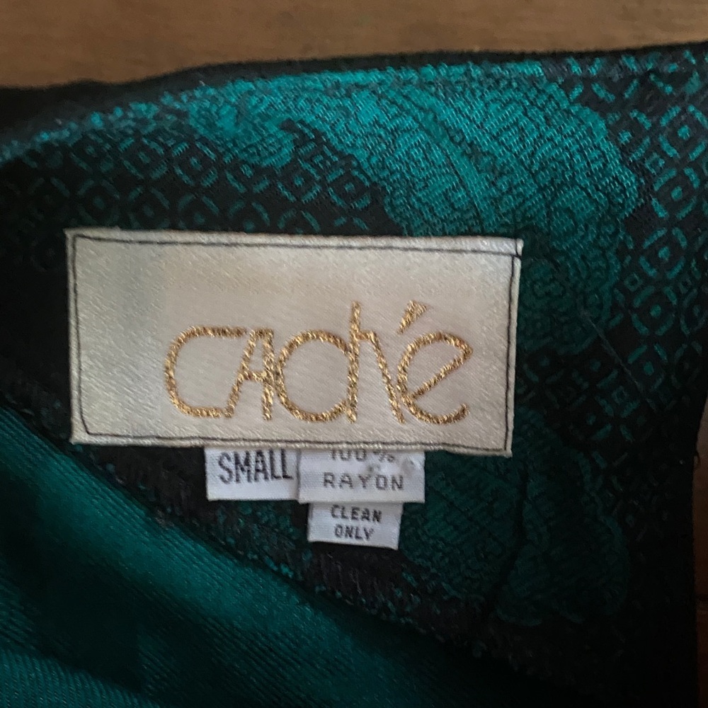 Vintage Cach’e Green Patterned skirt suit - Picture 4 of 7